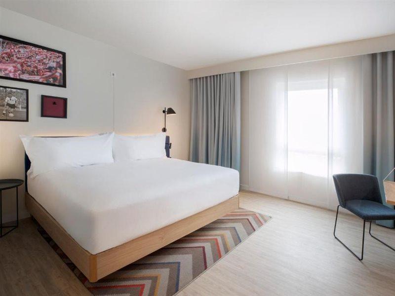 Hampton By Hilton Kaiserslautern Bagian luar foto